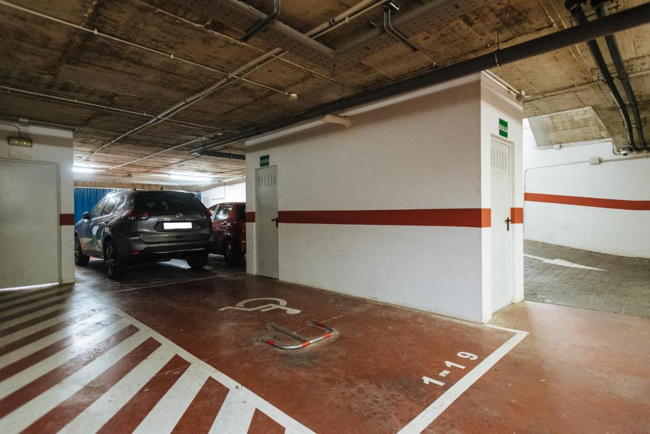 Apartamento Puerta Real - Free Parking Siviglia Esterno foto