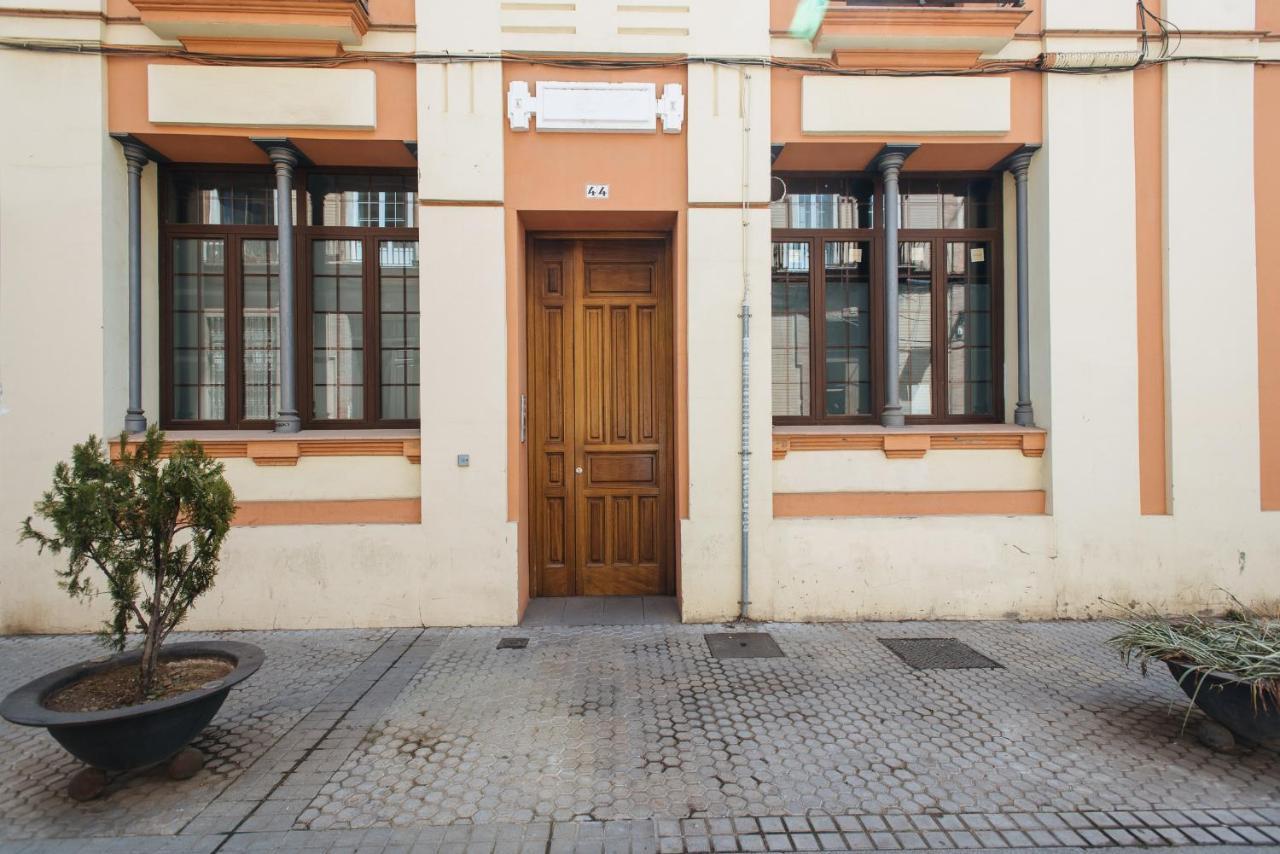 Apartamento Puerta Real - Free Parking Siviglia Esterno foto